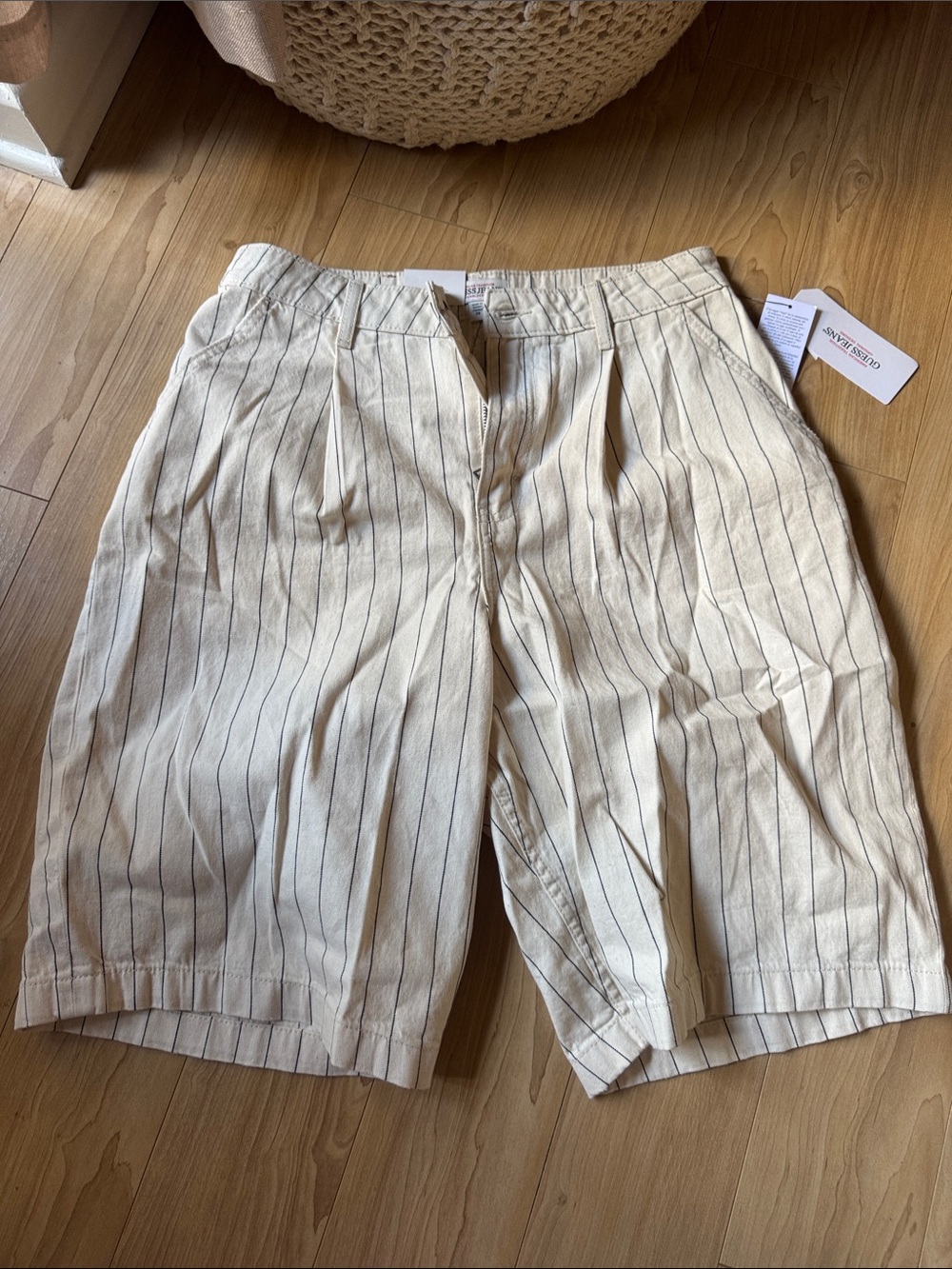 GUESS Cream Pinstripe Baggy Men's Shorts